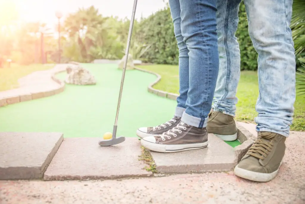 9 Tips for Having a Great Mini Golf Date